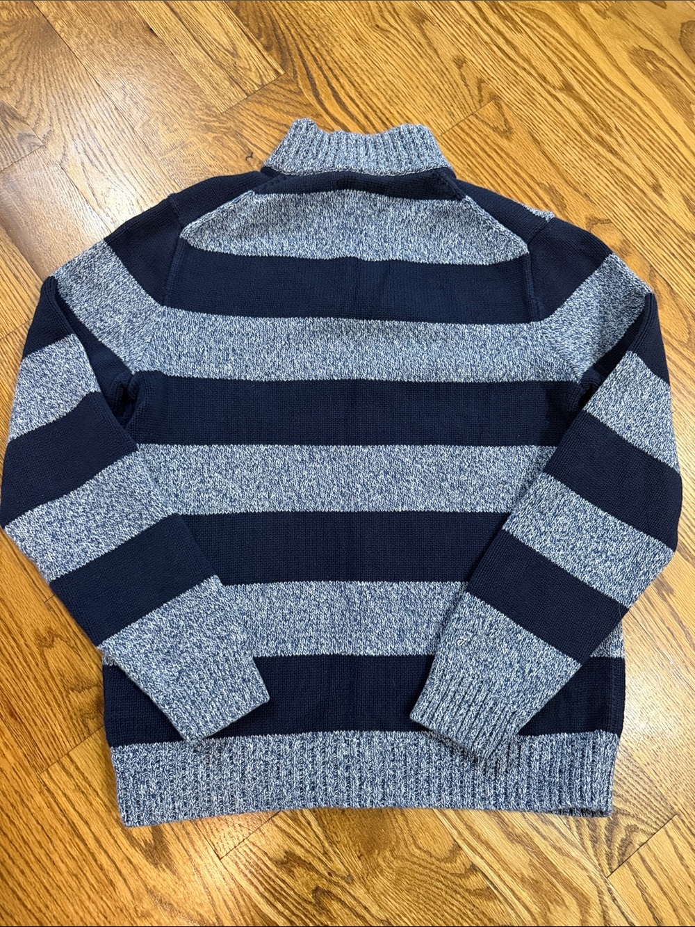 Boy’s Ralph Lauren Quarter Zip Sweater. Size XL. Like New Condition. - Picture 11 of 12